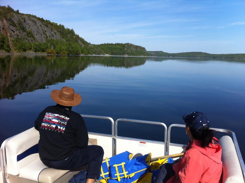 Lake Lauzon Resort Blind River Esterno foto