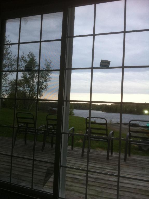 Lake Lauzon Resort Blind River Esterno foto