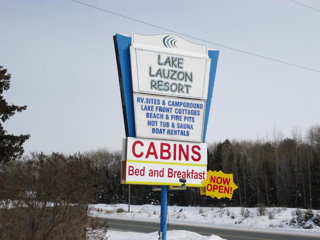 Lake Lauzon Resort Blind River Esterno foto